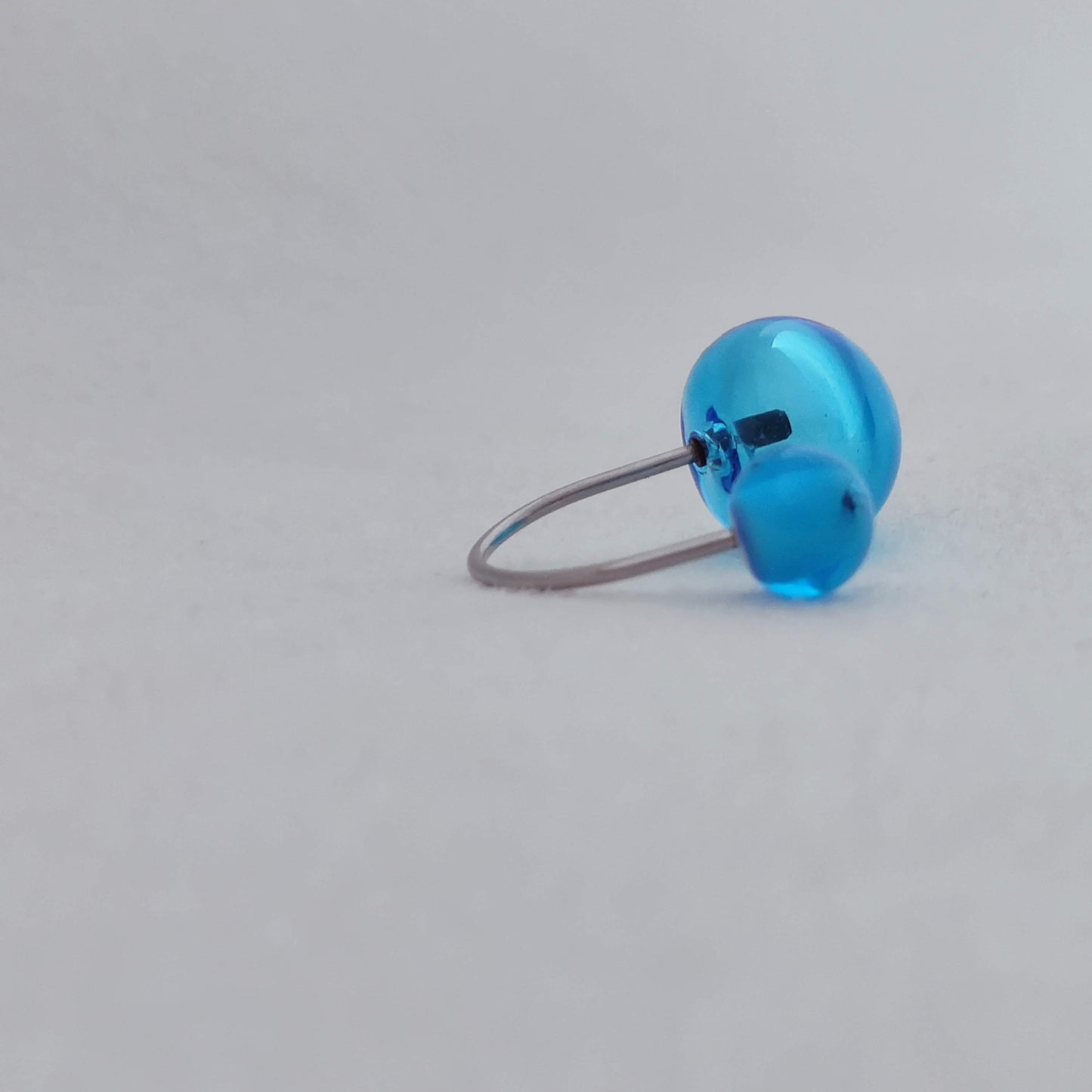 Bague " Kiléyo, les interchangeables invisibles "