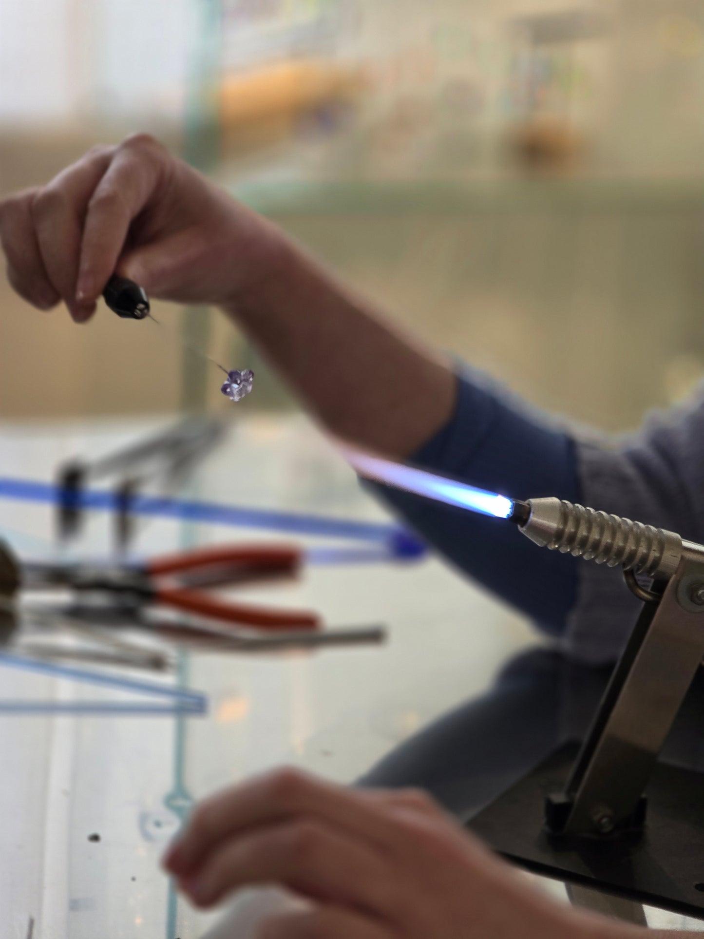 Atelier " Réalisez votre bouquet de fleurs en verre filé au chalumeau " en duo